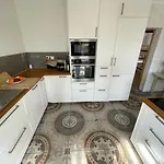 Renovee A Capbreton: 8 Pers, Grand Jardin, Proche Et Commodites - Fr-1-413-226 *