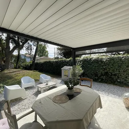 Renovee A Capbreton: 8 Pers, Grand Jardin, Proche Et Commodites - Fr-1-413-226 Villa Capbreton