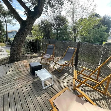 Renovee A Capbreton: 8 Pers, Grand Jardin, Proche Et Commodites - Fr-1-413-226 Villa *